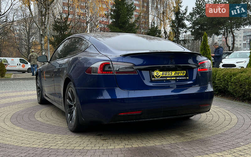 Ліфтбек Tesla Model S 2019 в Львові