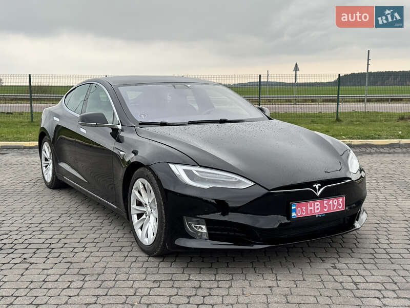 Лифтбек Tesla Model S 2019 в Радивилове фото Лифтбек Tesla Model S 2019 в Радивилове