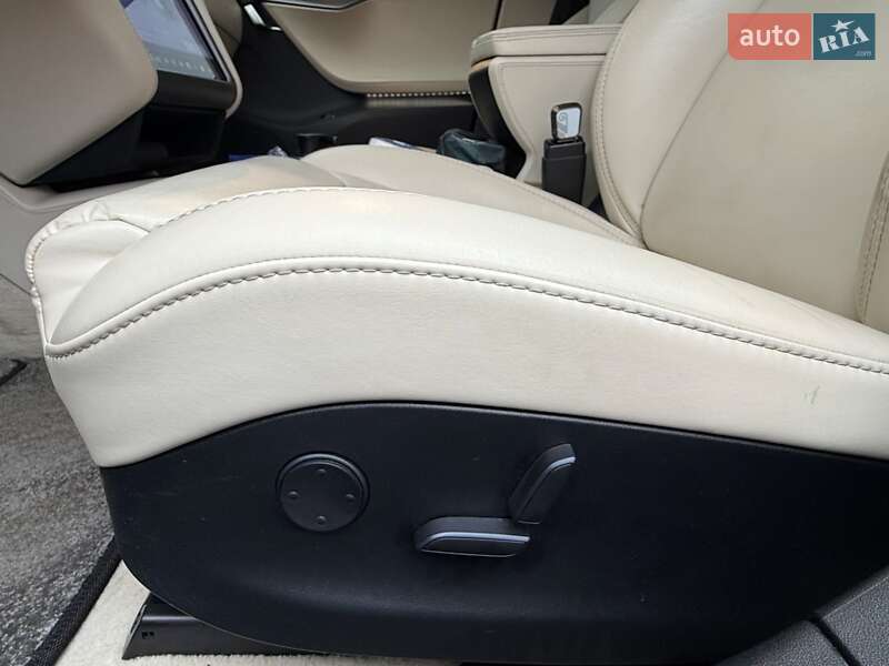Ліфтбек Tesla Model S 2019 в Києві фото 55 Ліфтбек Tesla Model S 2019 в Києві