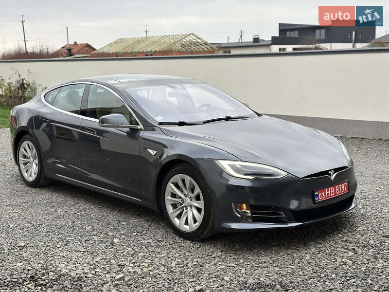 Ліфтбек Tesla Model S 2016 в Ужгороді фото 19 Ліфтбек Tesla Model S 2016 в Ужгороді