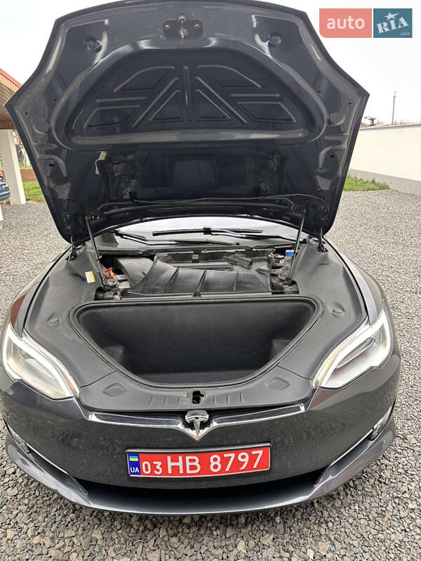 Ліфтбек Tesla Model S 2016 в Ужгороді фото 35 Ліфтбек Tesla Model S 2016 в Ужгороді