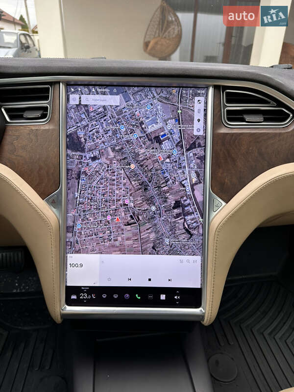 Ліфтбек Tesla Model S 2016 в Ужгороді фото 54 Ліфтбек Tesla Model S 2016 в Ужгороді