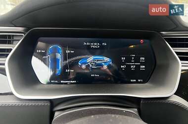 Лифтбек Tesla Model S 2015 в Днепре