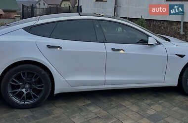 Лифтбек Tesla Model S 2021 в Золочеве