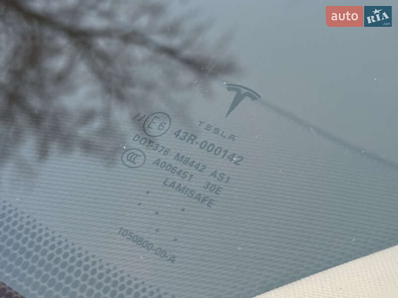 Ліфтбек Tesla Model S 2014 в Києві фото 16 Ліфтбек Tesla Model S 2014 в Києві