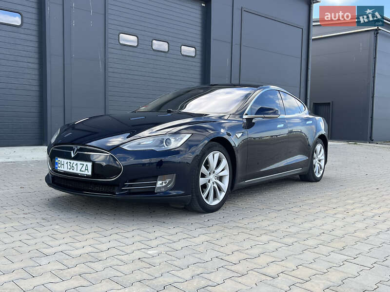 Ліфтбек Tesla Model S 2014 в Одесі