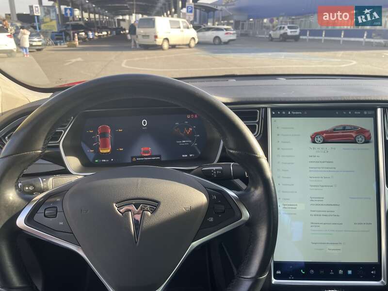 Ліфтбек Tesla Model S 2015 в Львові фото 26 Ліфтбек Tesla Model S 2015 в Львові