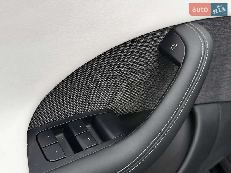 Ліфтбек Tesla Model S 2023 в Стрию фото 67 Ліфтбек Tesla Model S 2023 в Стрию