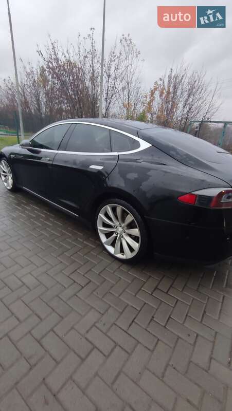 Лифтбек Tesla Model S 2014 в Житомире фото 4 Лифтбек Tesla Model S 2014 в Житомире