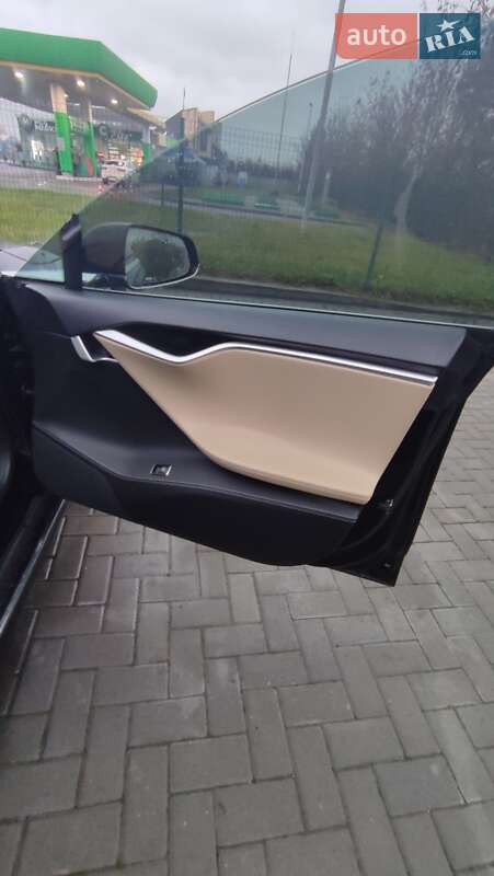 Лифтбек Tesla Model S 2014 в Житомире фото 14 Лифтбек Tesla Model S 2014 в Житомире