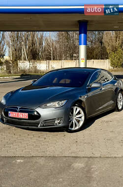 Лифтбек Tesla Model S 2013 в Сумах