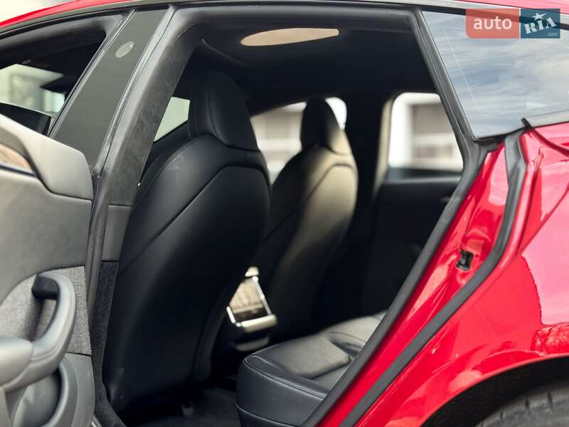 Ліфтбек Tesla Model S 2022 в Києві