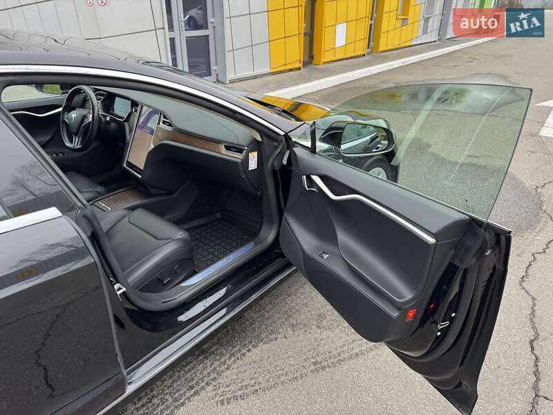 Лифтбек Tesla Model S 2017 в Ирпене фото 27 Лифтбек Tesla Model S 2017 в Ирпене