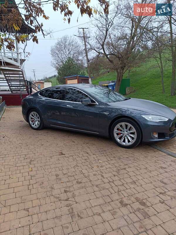Ліфтбек Tesla Model S 2014 в Одесі фото 5 Ліфтбек Tesla Model S 2014 в Одесі
