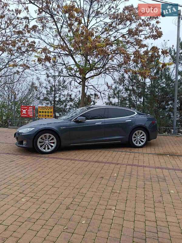 Ліфтбек Tesla Model S 2014 в Одесі фото 7 Ліфтбек Tesla Model S 2014 в Одесі