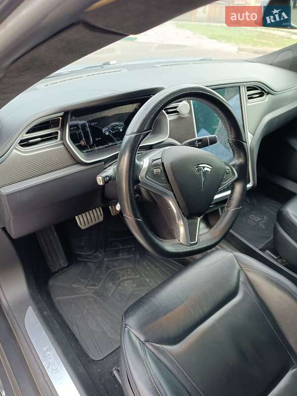 Ліфтбек Tesla Model S 2014 в Одесі фото 15 Ліфтбек Tesla Model S 2014 в Одесі