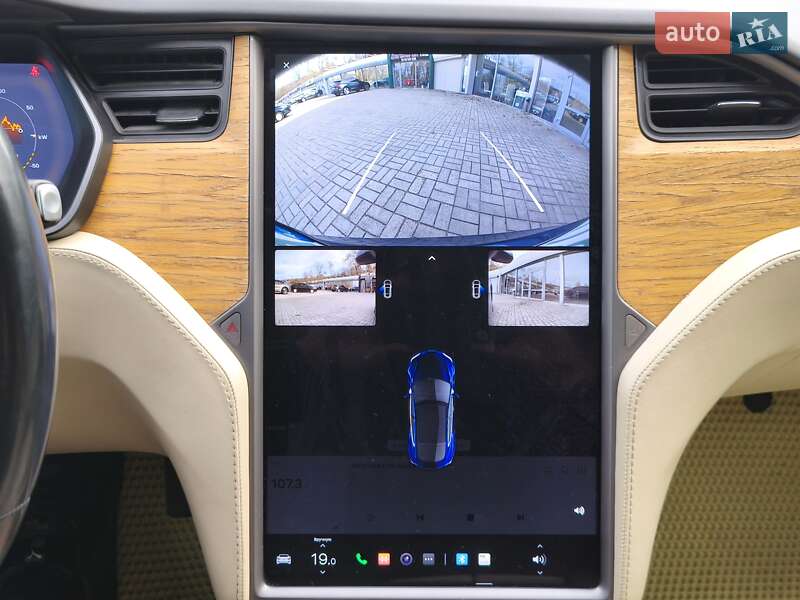 Лифтбек Tesla Model S 2018 в Днепре