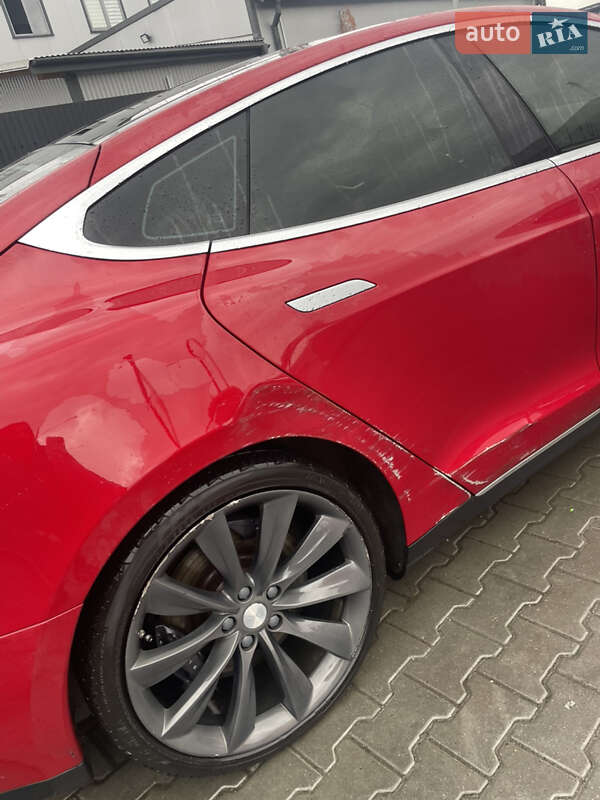 Ліфтбек Tesla Model S 2013 в Львові фото 19 Ліфтбек Tesla Model S 2013 в Львові