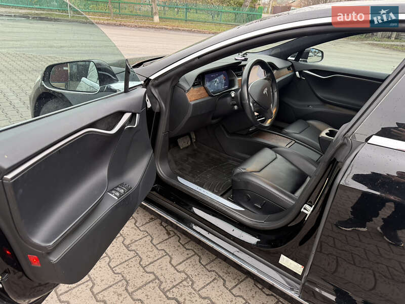 Ліфтбек Tesla Model S 2019 в Вінниці
