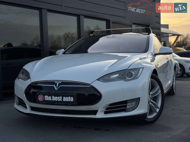 Ліфтбек Tesla Model S 2015 в Рівному фото 8 Ліфтбек Tesla Model S 2015 в Рівному