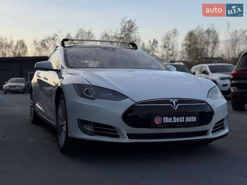 Ліфтбек Tesla Model S 2015 в Рівному фото 14 Ліфтбек Tesla Model S 2015 в Рівному