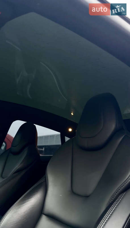 Лифтбек Tesla Model S 2018 в Шептицькому фото 13 Лифтбек Tesla Model S 2018 в Шептицькому