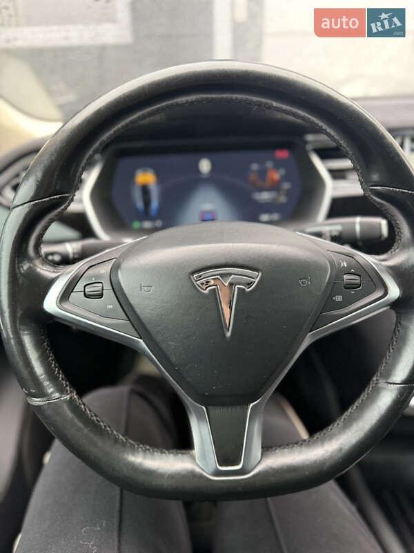 Лифтбек Tesla Model S 2015 в Радехове фото 7 Лифтбек Tesla Model S 2015 в Радехове