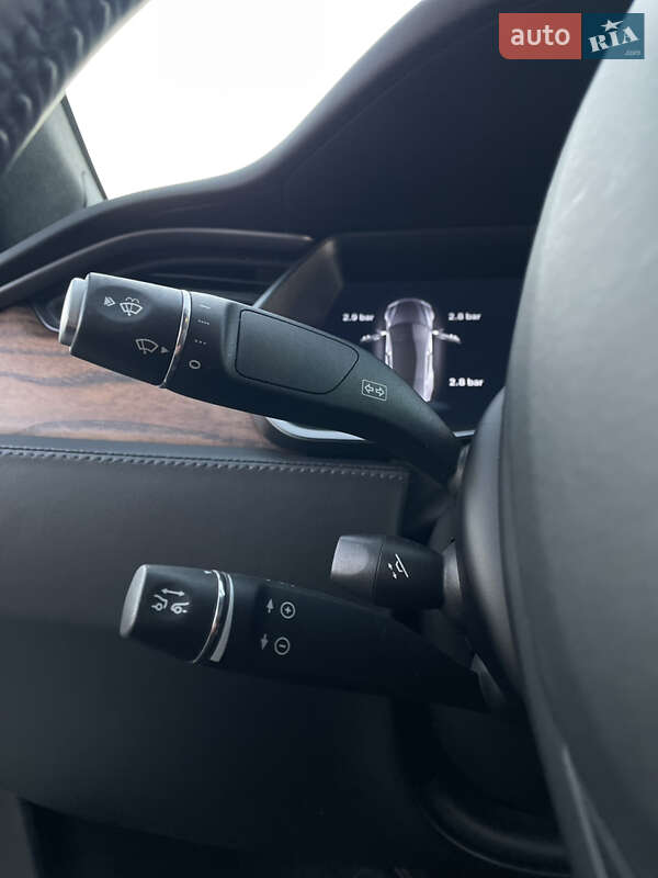 Ліфтбек Tesla Model S 2020 в Вінниці