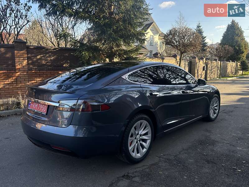 Лифтбек Tesla Model S 2018 в Киеве фото 43 Лифтбек Tesla Model S 2018 в Киеве