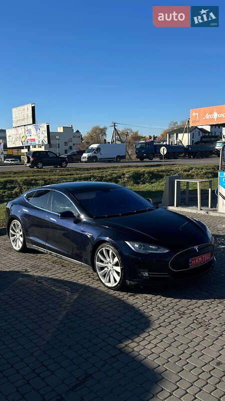 Лифтбек Tesla Model S 2012 в Львове фото 4 Лифтбек Tesla Model S 2012 в Львове