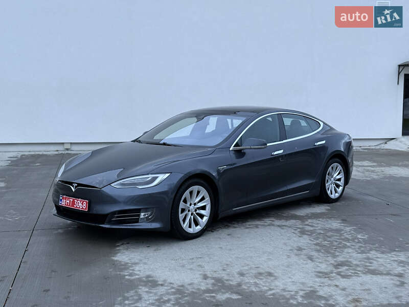 Лифтбек Tesla Model S 2016 в Луцке фото 3 Лифтбек Tesla Model S 2016 в Луцке
