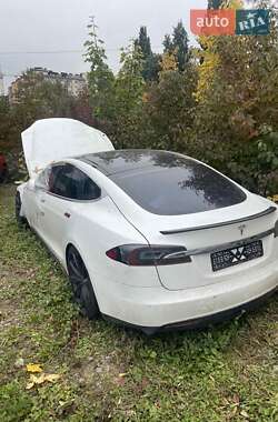 Ліфтбек Tesla Model S 2014 в Івано-Франківську