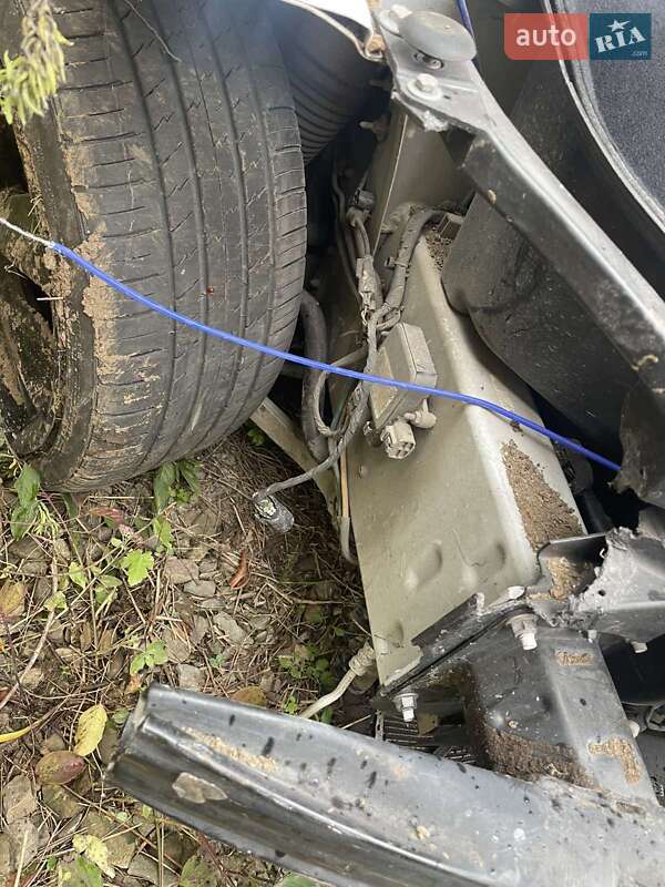 Лифтбек Tesla Model S 2014 в Ивано-Франковске