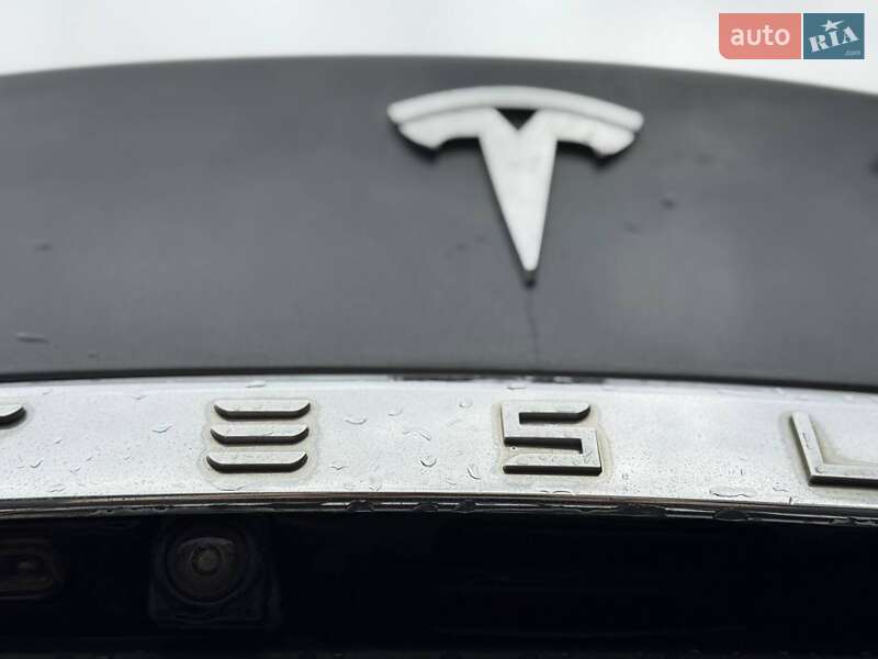 Лифтбек Tesla Model S 2014 в Ровно фото 10 Лифтбек Tesla Model S 2014 в Ровно