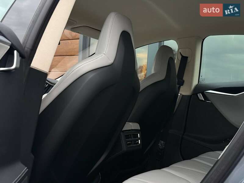 Лифтбек Tesla Model S 2014 в Ровно фото 45 Лифтбек Tesla Model S 2014 в Ровно