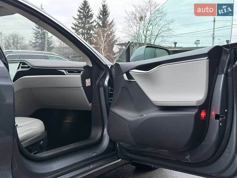 Лифтбек Tesla Model S 2014 в Ровно фото 59 Лифтбек Tesla Model S 2014 в Ровно