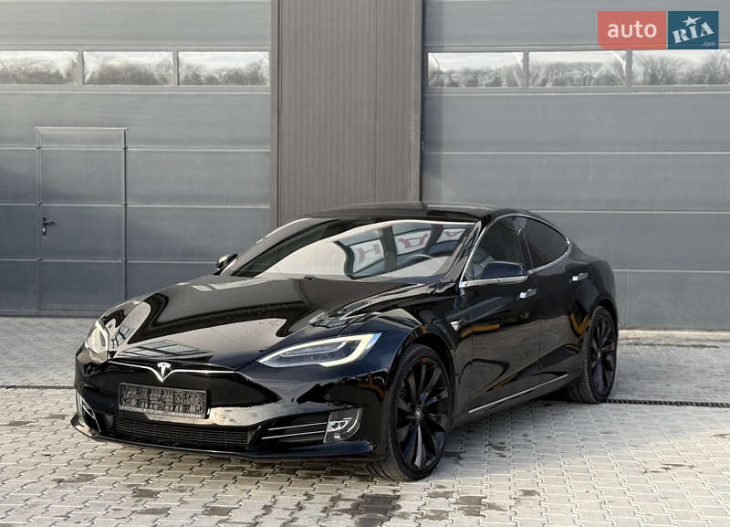 Tesla Model S 2018