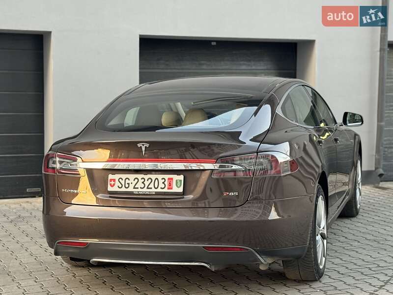 Лифтбек Tesla Model S 2014 в Тернополе фото 11 Лифтбек Tesla Model S 2014 в Тернополе
