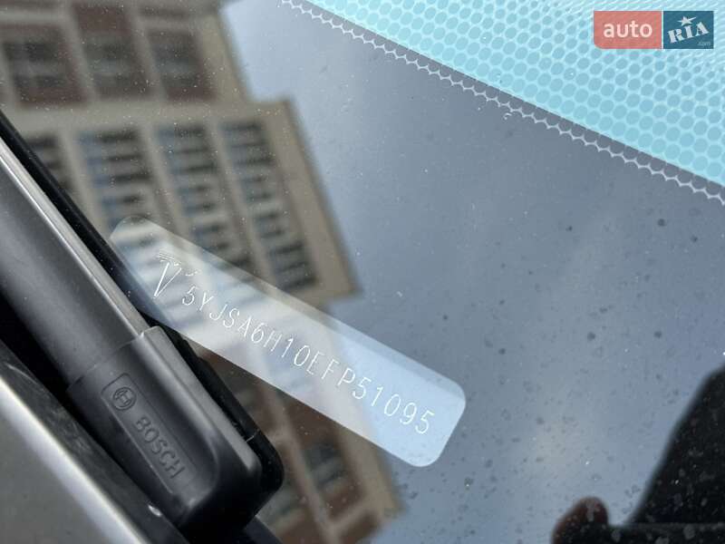 Лифтбек Tesla Model S 2014 в Тернополе фото 64 Лифтбек Tesla Model S 2014 в Тернополе