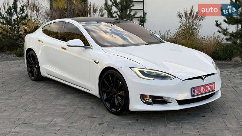 Tesla Model S 2017