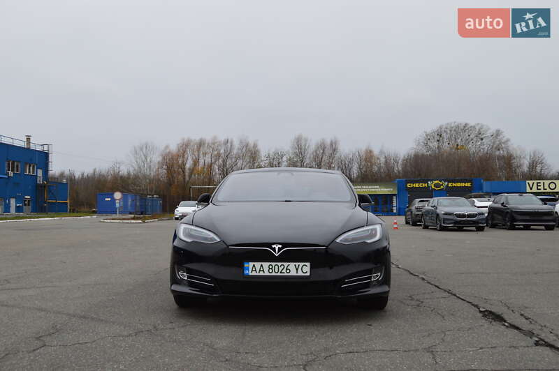Лифтбек Tesla Model S 2020 в Киеве