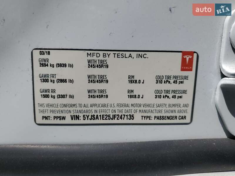 Ліфтбек Tesla Model S 2018 в Львові