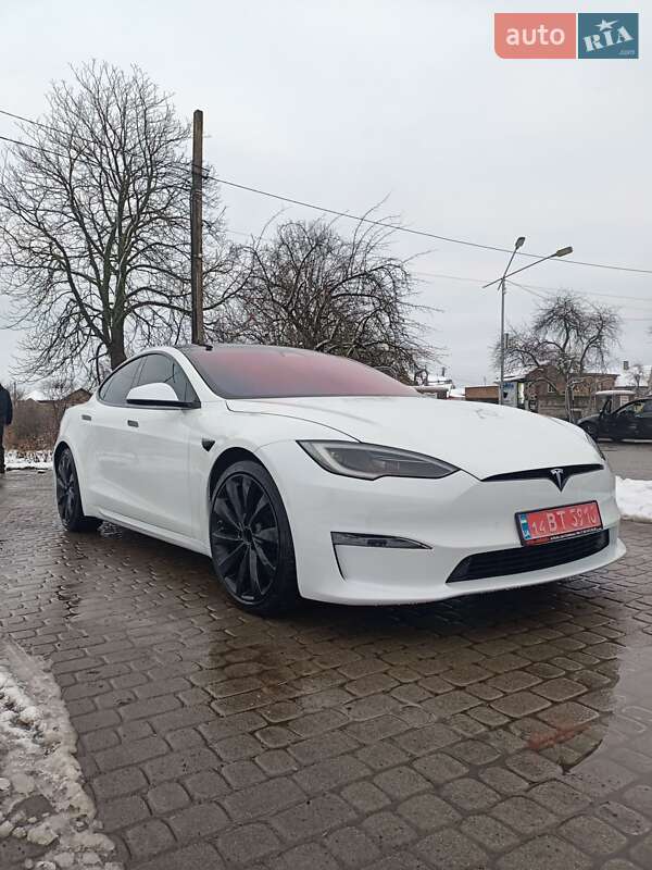 Лифтбек Tesla Model S 2022 в Львове