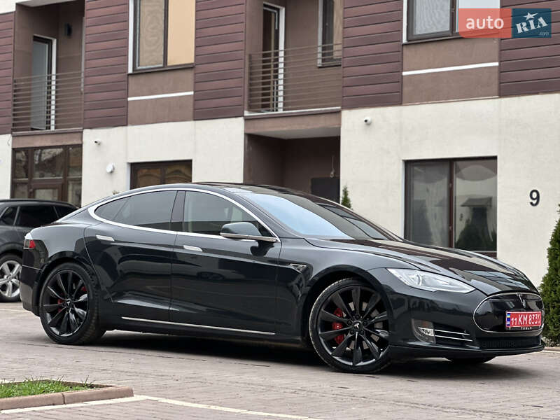 Ліфтбек Tesla Model S 2013 в Одесі