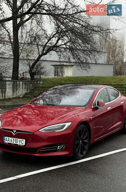 Лифтбек Tesla Model S 2019 в Киеве