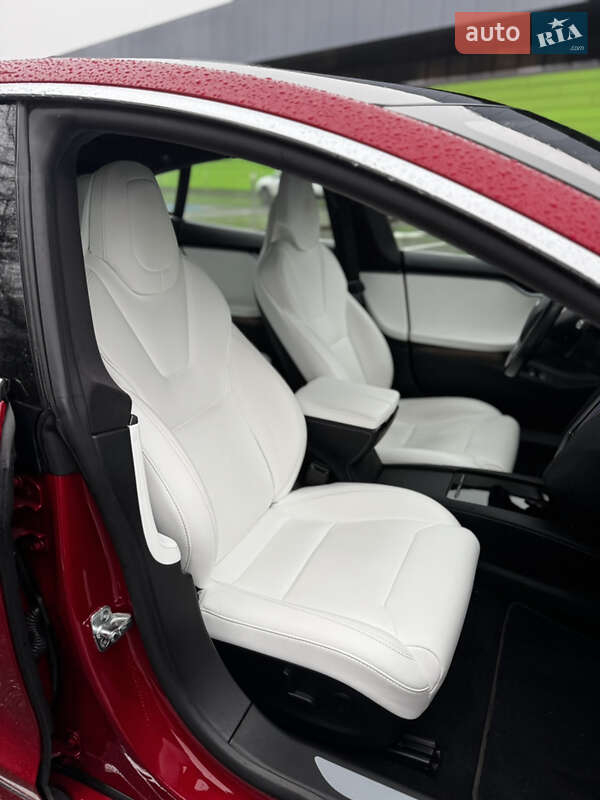 Лифтбек Tesla Model S 2019 в Киеве