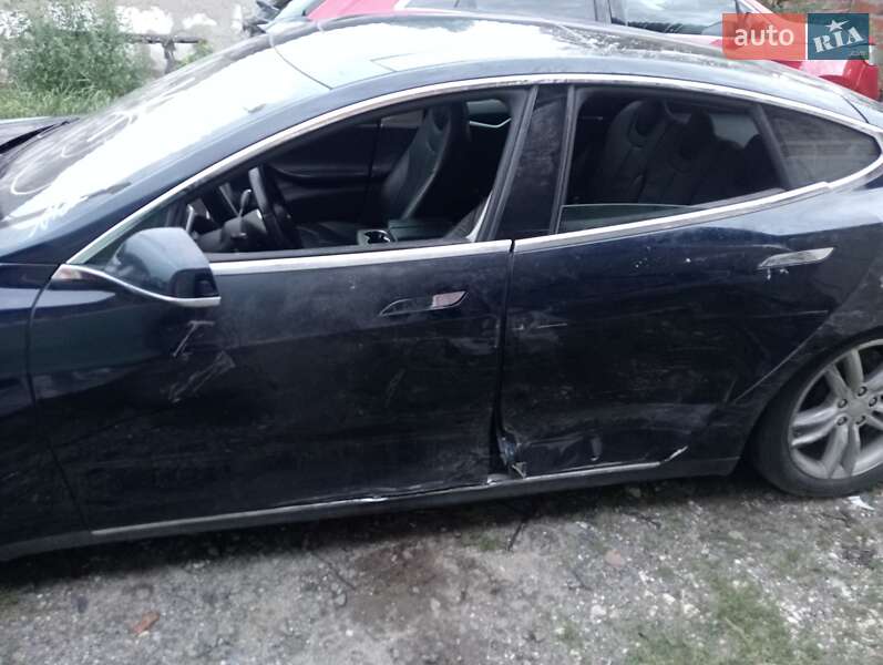 Лифтбек Tesla Model S 2013 в Шепетовке