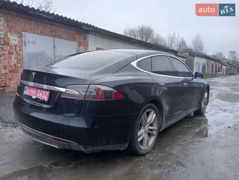 Лифтбек Tesla Model S 2013 в Шепетовке