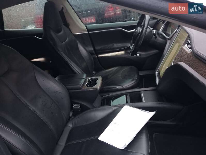 Лифтбек Tesla Model S 2013 в Шепетовке