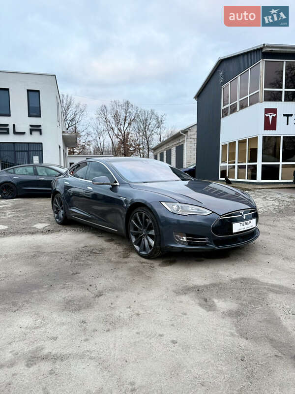 Ліфтбек Tesla Model S 2014 в Вінниці фото 8 Ліфтбек Tesla Model S 2014 в Вінниці